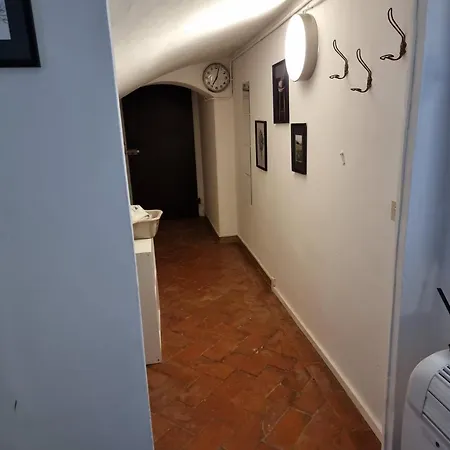 La Dimora Antica Di Ponte Vecchio 招待所 *