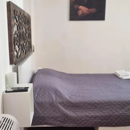 La Dimora Antica Di Ponte Vecchio Guest house